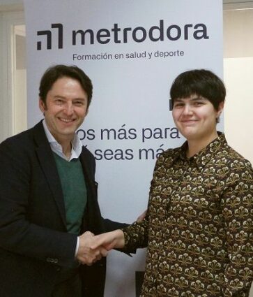 Metrodora y AEEE firman un acuerdo de colaboración que incluye formación y promoción de la investigación