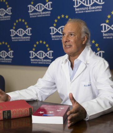 La hipertensión mal controlada provoca infartos e ictus según el profesor de cardiología, Manuel de la Peña