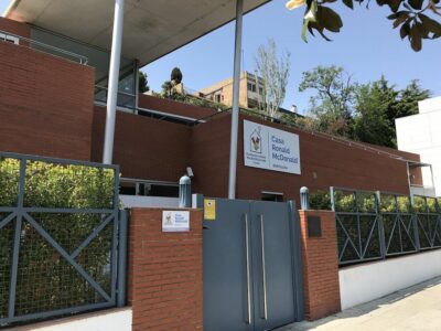 La Fundación Infantil Ronald McDonald ha acogido en su Casa de Barcelona a la madre que ha dado a luz al primer bebé tras un trasplante de útero en España