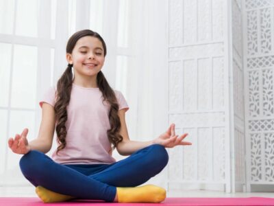 El centro Kalindi abre sus puertas a los más pequeños con clases de yoga para niños