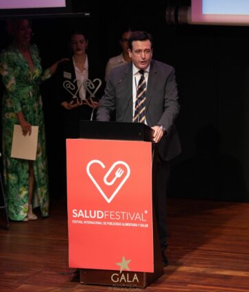 Don Ignacio Campoy premiado en los Premios Nacionales Salud Festival