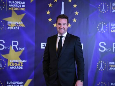 El Dr. Soler recibe el premio European Awards in Medicine 2023 en la especialidad de Traumatología