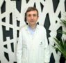 Dr. Eduardo Uribe-Echeverría, cardiólogo de Policlínica Gipuzkoa: «No es necesario sobrehidratarse el día anterior a la carrera, no es efectivo»