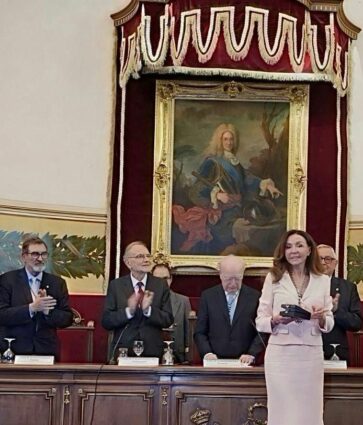 Esther Koplowitz y su Fundación reconocidas como Socio Protector de Honor por la Real Academia de Medicina