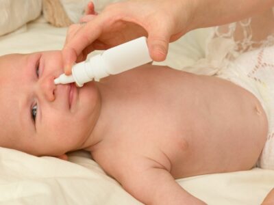 La jefa de Servicio de pediatría de Quirónsalud Bizkaia, Raquel Fernández, explica en qué casos los mocos en niños requieren atención urgente