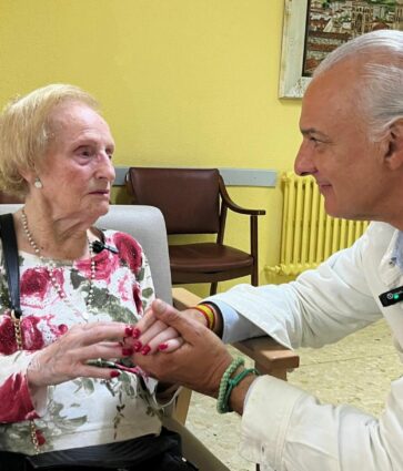Dr.Manuel de la Peña: «La vida es un tango y hay que bailarlo como venga» como Esperanza Cortiñas de 108 años