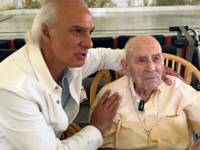 Engraciano cumple 110 años con una sobredosis de vitalidad, de la mano del doctor De la Peña