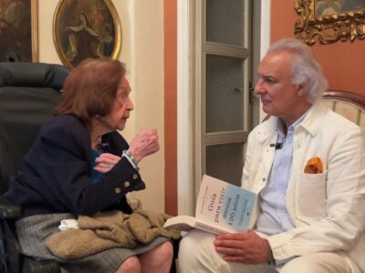 Mercedes cumple 107 años con marcapasos y una mente imbatible, de la mano del doctor de la Peña