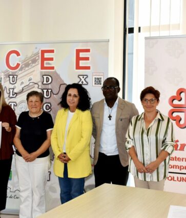 Ruta de la Luz y las ópticas de Cee donan gafas a 80 personas en situación de vulnerabilidad