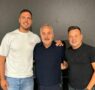 José Elias graba su podcast en Fruit Attraction con la zanahoria morada de MuñozVal como protagonista