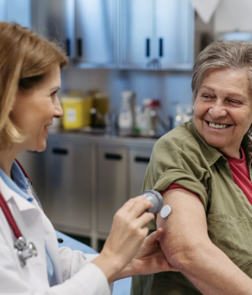 Dr. Alfredo Yoldi, endocrinólogo de Policlínica Gipuzkoa: «Estamos consiguiendo reducir la tasa de complicaciones y mejorar la calidad de vida de los pacientes diabéticos»