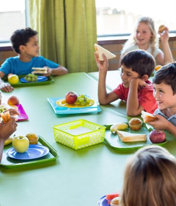 GRUPO MAESTRO refuerza su compromiso con la alimentación saludable en los comedores escolares de Madrid