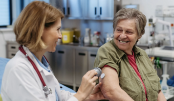 Dr. Alfredo Yoldi, endocrinólogo de Policlínica Gipuzkoa: «Estamos consiguiendo reducir la tasa de complicaciones y mejorar la calidad de vida de los pacientes diabéticos»