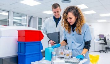 Formación Universitaria refuerza su catálogo con el curso preparatorio de Técnico Superior en Laboratorio de Análisis y de Control de Calidad