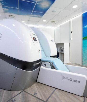 MROpen EVO en el RSNA 2025: nueva función de exploración por resonancia magnética para obtener imágenes pélvicas basadas en síntomas en posición vertical