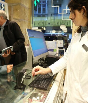 El Colegio de Farmacéuticos de Gipuzkoa presenta el arranque de la receta electrónica para los 4.029 mutualistas concertados de Muface en el territorio