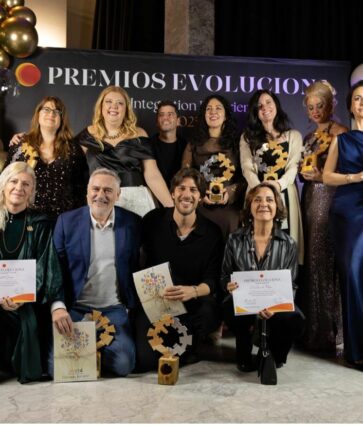 Cuatro médicos, más de 42.800 votos y una gala que une ciencia y sector holístico en España