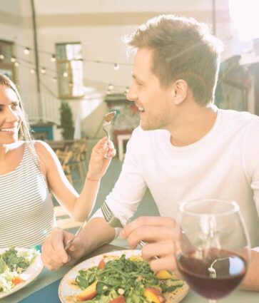 El 81% de los españoles hace deporte y el 77% come sano, pero solo el 47% se siente a gusto con su cuerpo, según datos de Herbalife