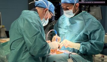 Dr. Nicolás Samprón, jefe del servicio de Neurocirugía de Policlínica Gipuzkoa: «La planificación es la parte más importante de la cirugía de columna»