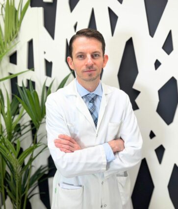 Dr. Santiago Novoa, ginecólogo de Policlínica Gipuzkoa: «La ecografía de la semana 36 es clave para prevenir complicaciones graves en el embarazo»