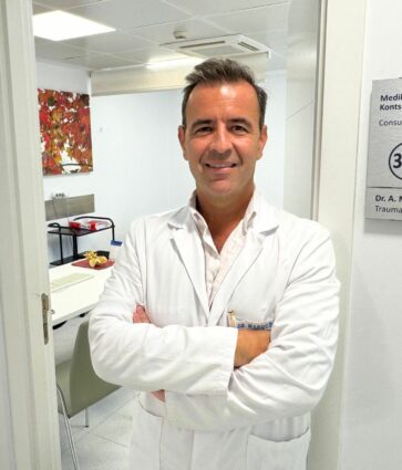 Dr. Alberto Marqués, traumatólogo: «Podemos operar la columna con incisiones de milímetros y dar el alta en 24 horas»