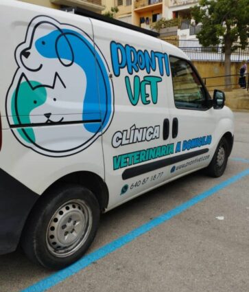 Prontivet impulsa el servicio de ambulancia veterinaria 24 horas en Barcelona y Girona
