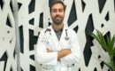 Dr. Gonzalo Navarrete, cardiólogo: «El calor dispara los riesgos cardiovasculares y hay que cuidarlo en verano»