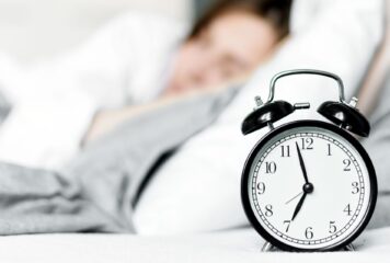 El Colegio Oficial de Farmacéuticos de Gipuzkoa recuerda que una buena higiene del sueño es la mejor aliada frente al insomnio