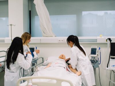 La Universidad Europea, única privada madrileña y segunda de España en el ranking de Shanghái de Medicina